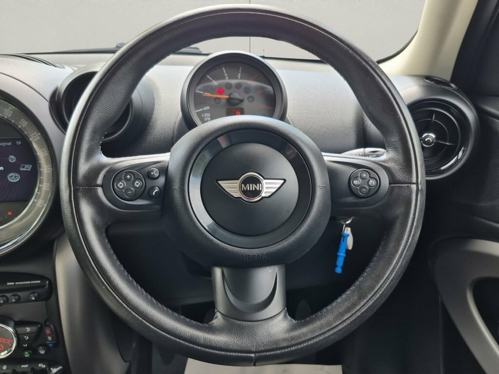 Mini Paceman 2.0 Cooper S D White #22