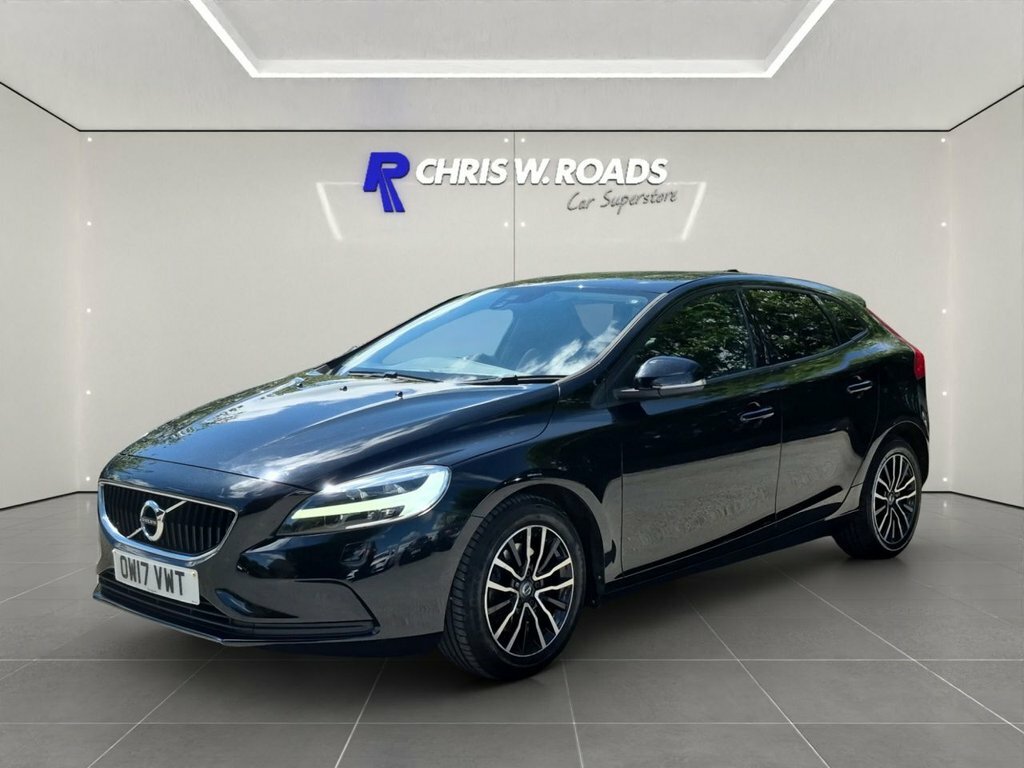 Volvo V40 2L Momentum Nav Plus Black #5