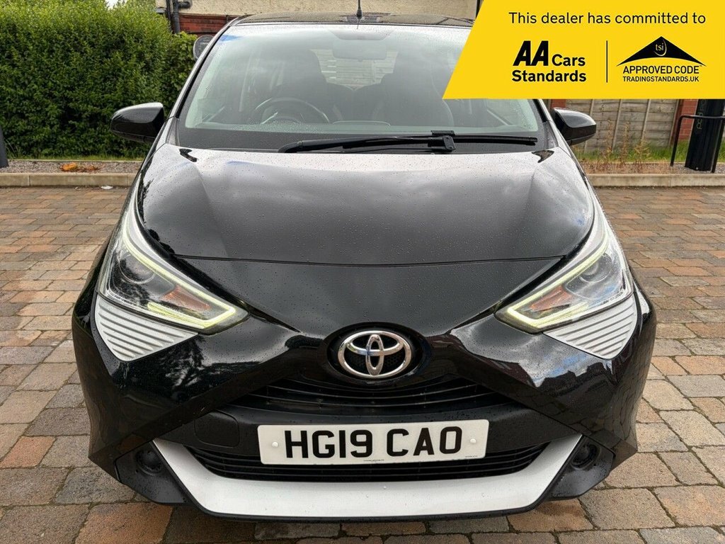Toyota Aygo 1L X-play Black #2
