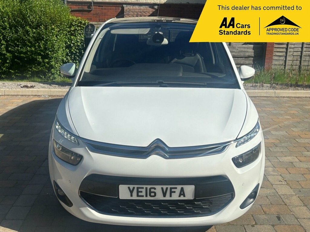Citroen C4 Picasso 1.6L Exclusive White #4
