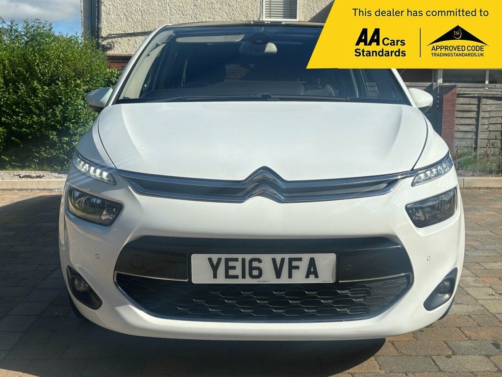 Citroen C4 Picasso 1.6L Exclusive White #2