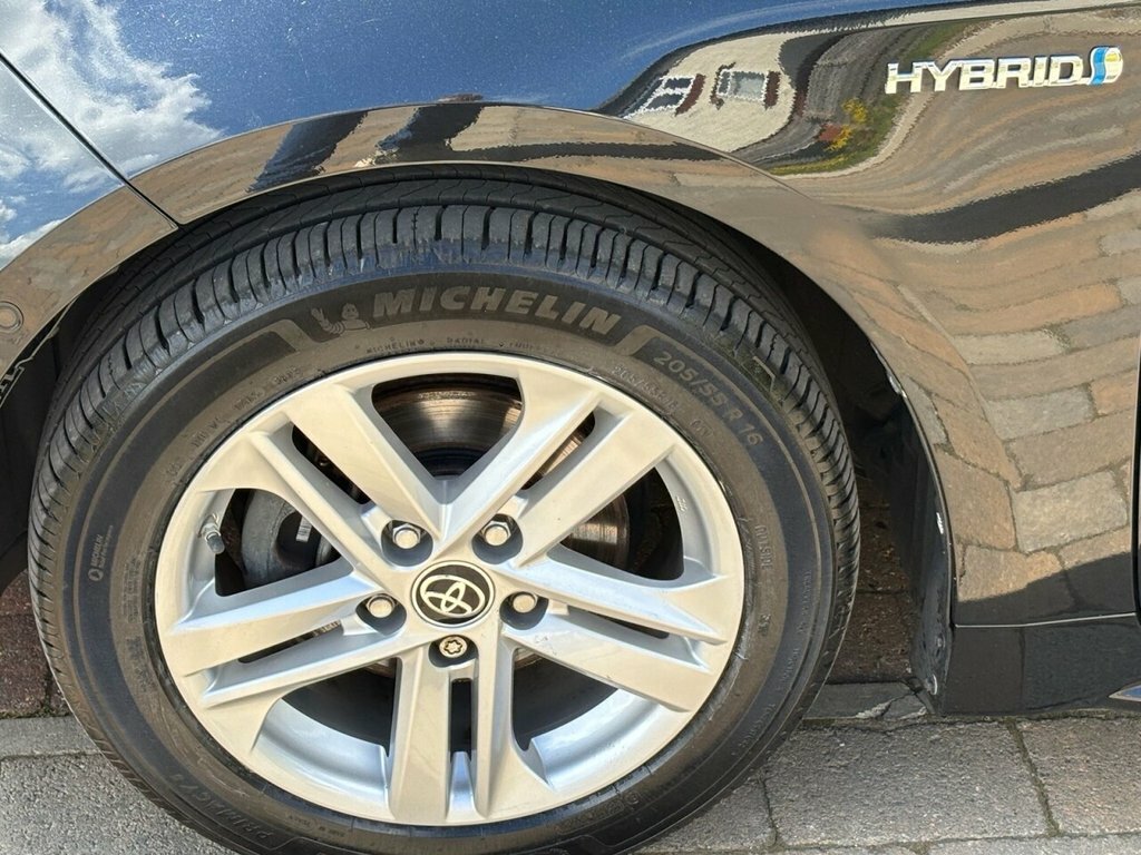 Toyota Corolla 1.8 Icon Tech 121 Bhp Red #15