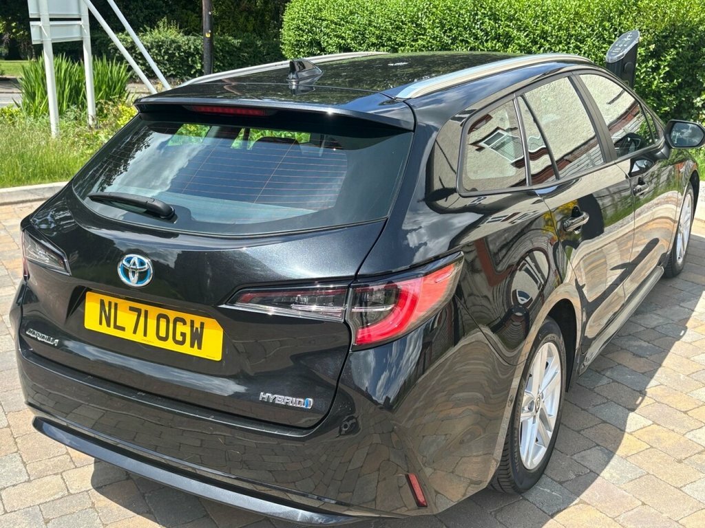 Toyota Corolla 1.8 Icon Tech 121 Bhp Red #42