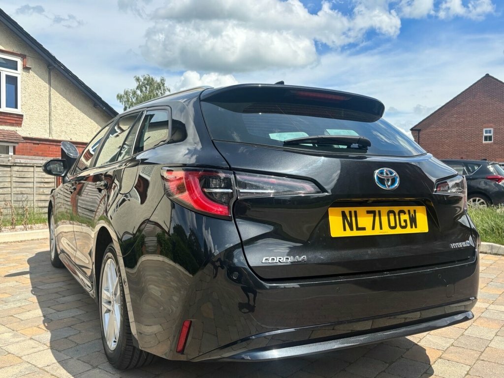 Toyota Corolla 1.8 Icon Tech 121 Bhp Red #44