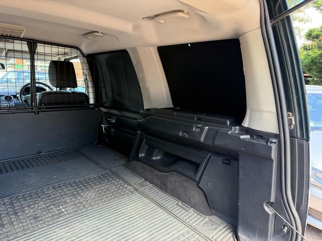 Land Rover Discovery 4 3L Xs Black #35