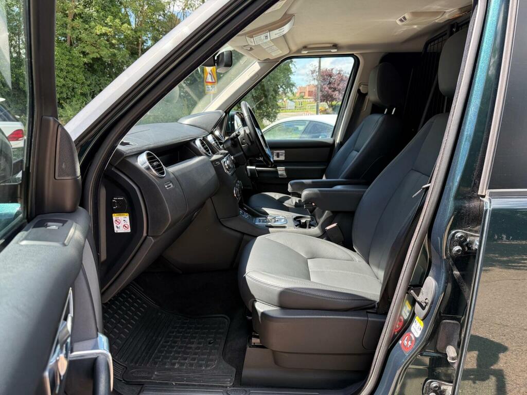 Land Rover Discovery 4 3L Xs Black #11