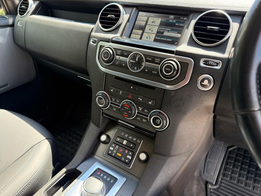 Land Rover Discovery 4 3L Xs Black #16