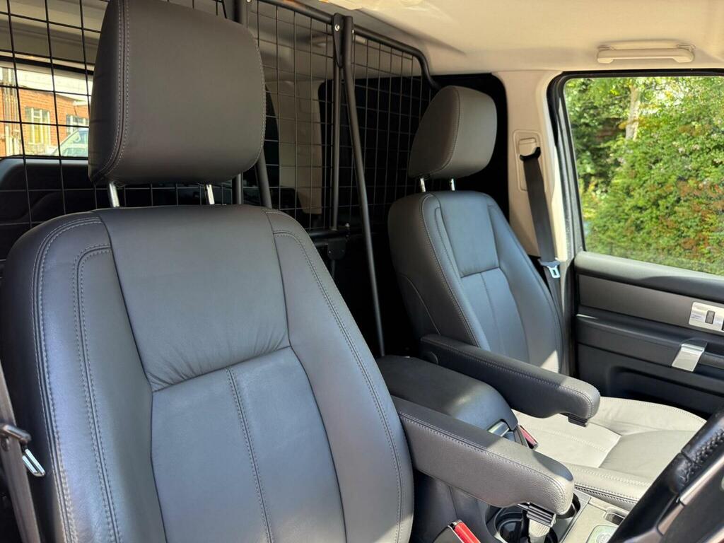 Land Rover Discovery 4 3L Xs Black #9