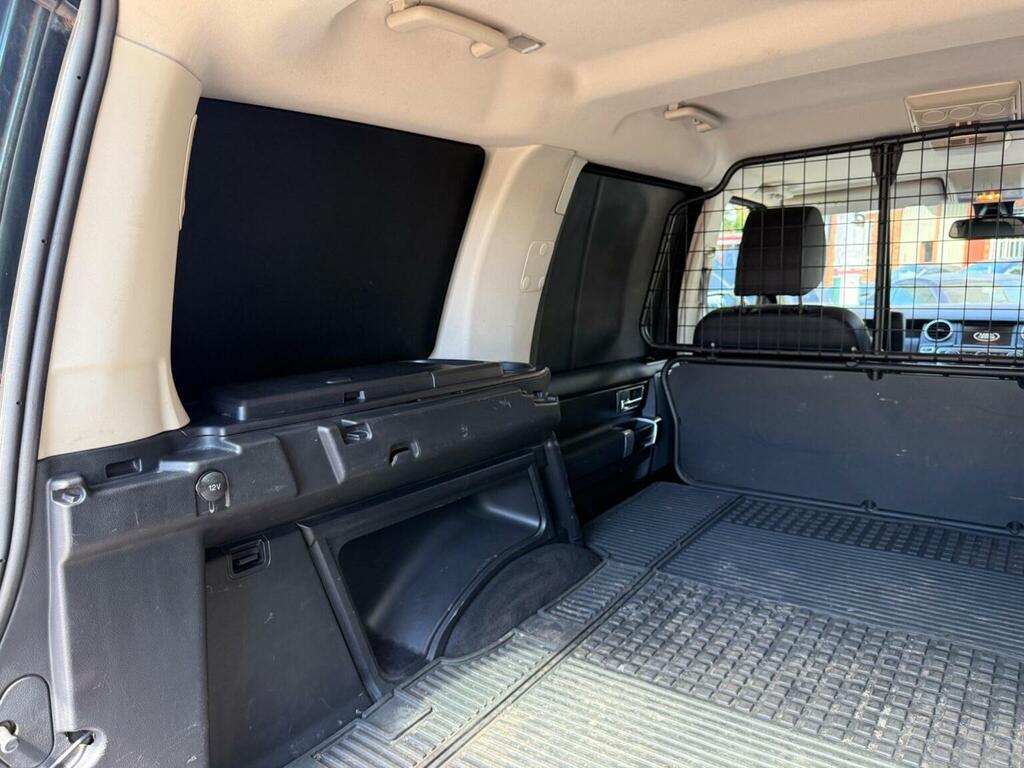 Land Rover Discovery 4 3L Xs Black #34