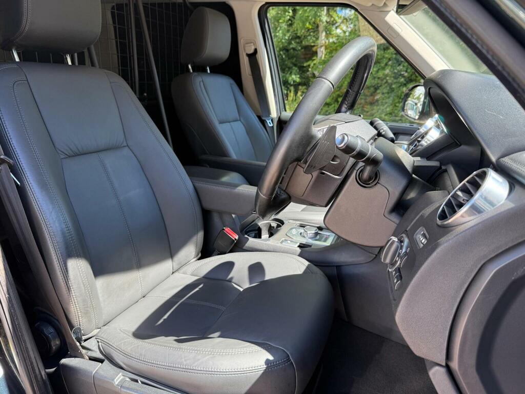Land Rover Discovery 4 3L Xs Black #24