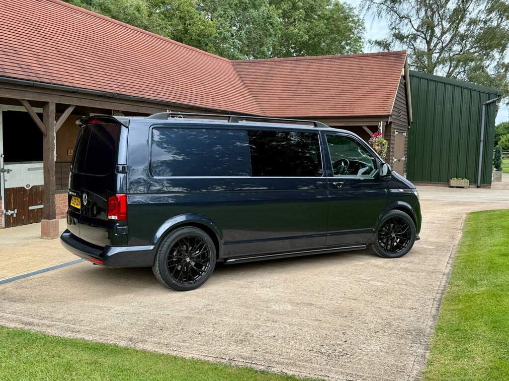 Volkswagen Transporter Combi Blue #9