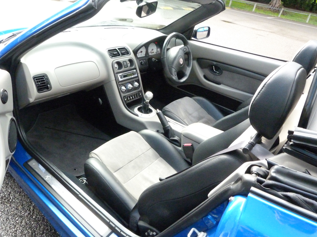 MG MGTF 135 Sprintse, Look Just 10,020 Miles From New  #4