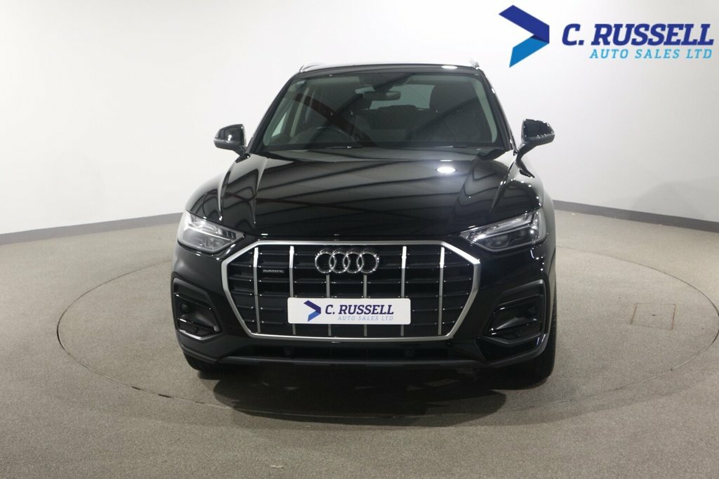 Audi Q5 2L Sport DE72NZC Black #2