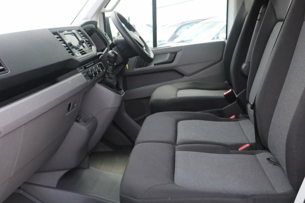 Volkswagen Crafter 2L Trendline AF23XAE White #4