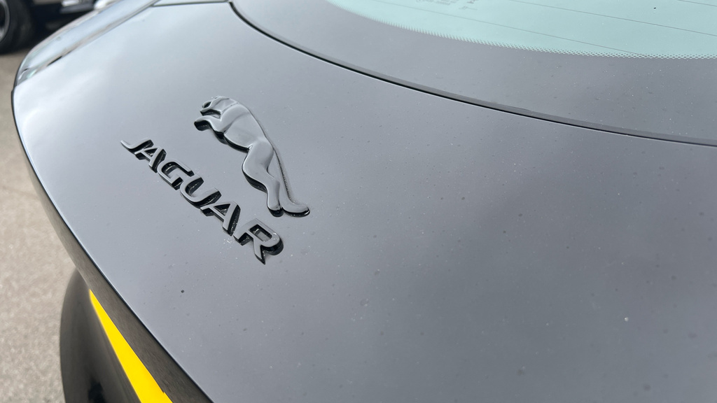 Jaguar F-Type 5.0 P575 Supercharged V8 R 75 Awd Black #40