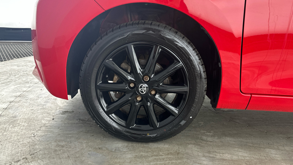 Toyota Aygo X X-claim White #21
