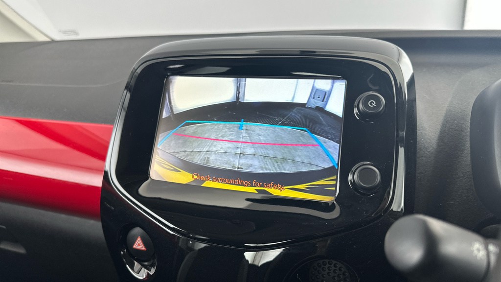 Toyota Aygo X X-claim White #15