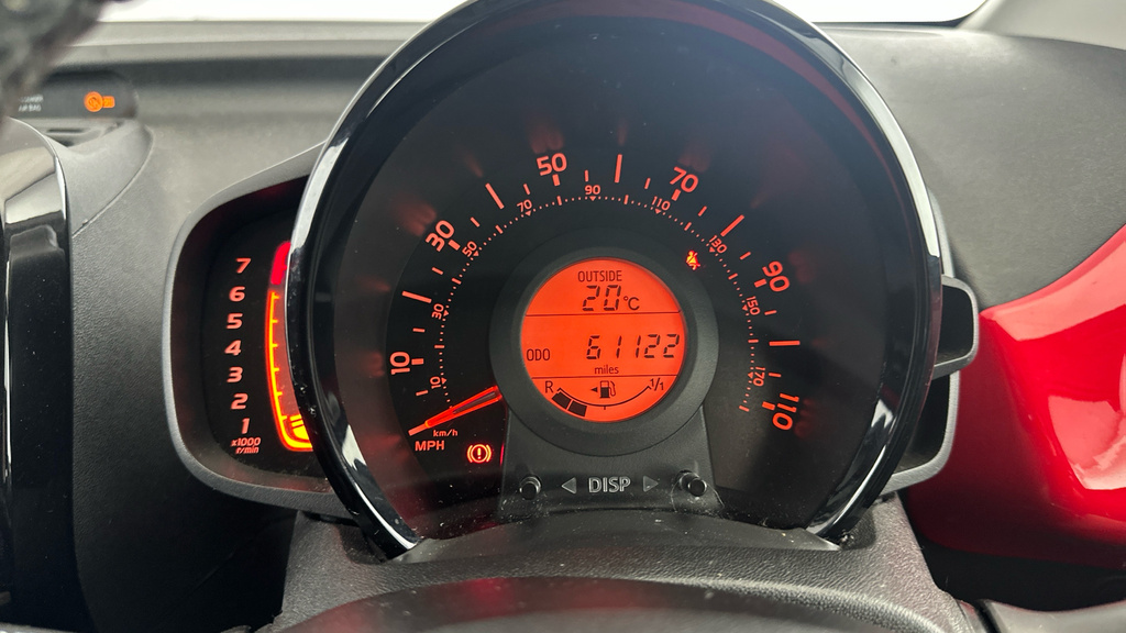 Toyota Aygo X X-claim White #17