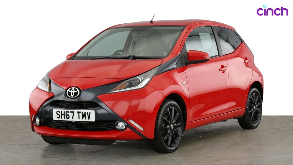 Toyota Aygo X X-claim White #6