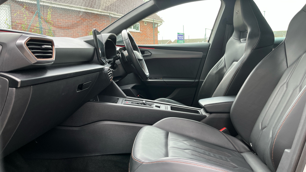 Cupra Leon 1.4 Ehybrid Vz3 Dsg Black #44
