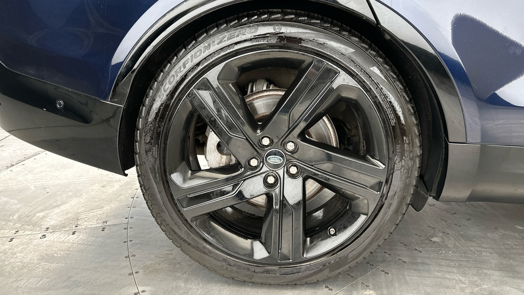 Land Rover Discovery D300 R-dynamic Hse Silver #30
