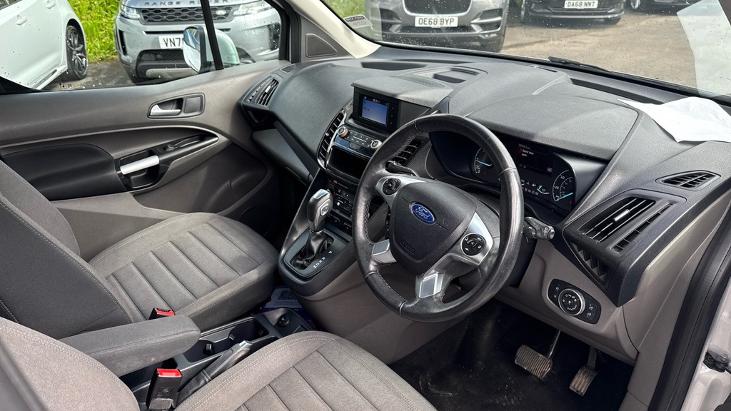 Ford Tourneo Connect 1.5 Ecoblue 120 Titanium Red #9