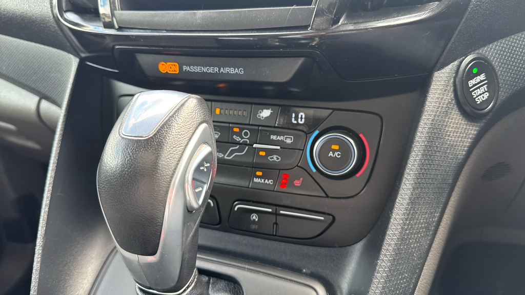Ford Tourneo Connect 1.5 Ecoblue 120 Titanium Red #36