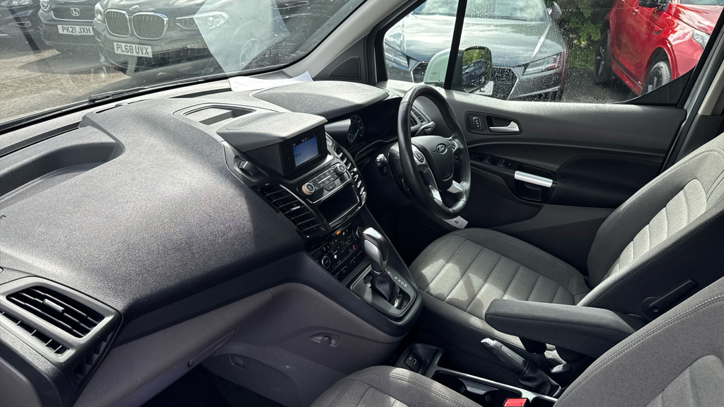 Ford Tourneo Connect 1.5 Ecoblue 120 Titanium Red #10