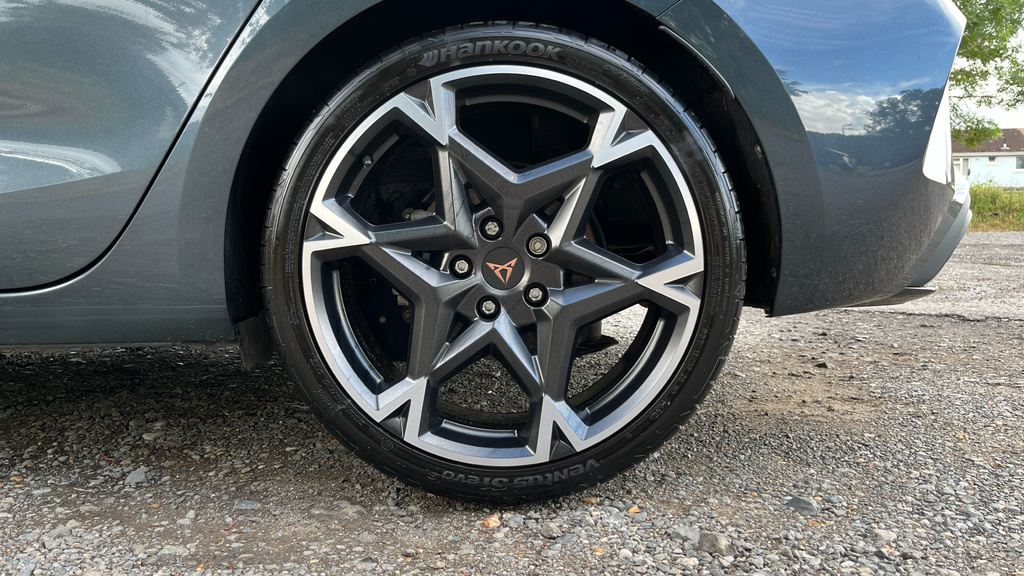Cupra Leon 2025 Cupra Leon 1.5 Tsi 150 V2 Black #18