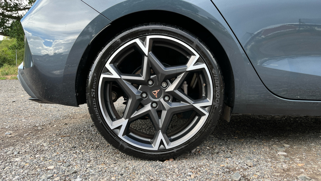 Cupra Leon 2025 Cupra Leon 1.5 Tsi 150 V2 Black #17