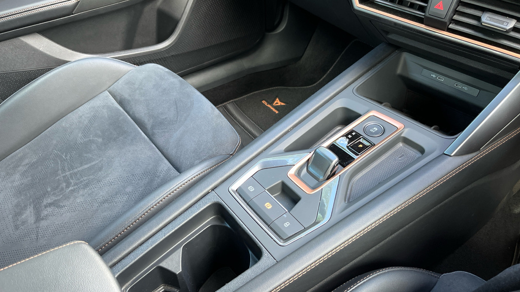 Cupra Leon 2025 Cupra Leon 1.5 Tsi 150 V2 Black #26