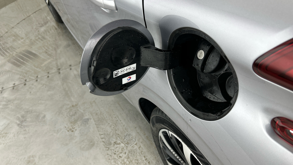 Peugeot 208  Black #26