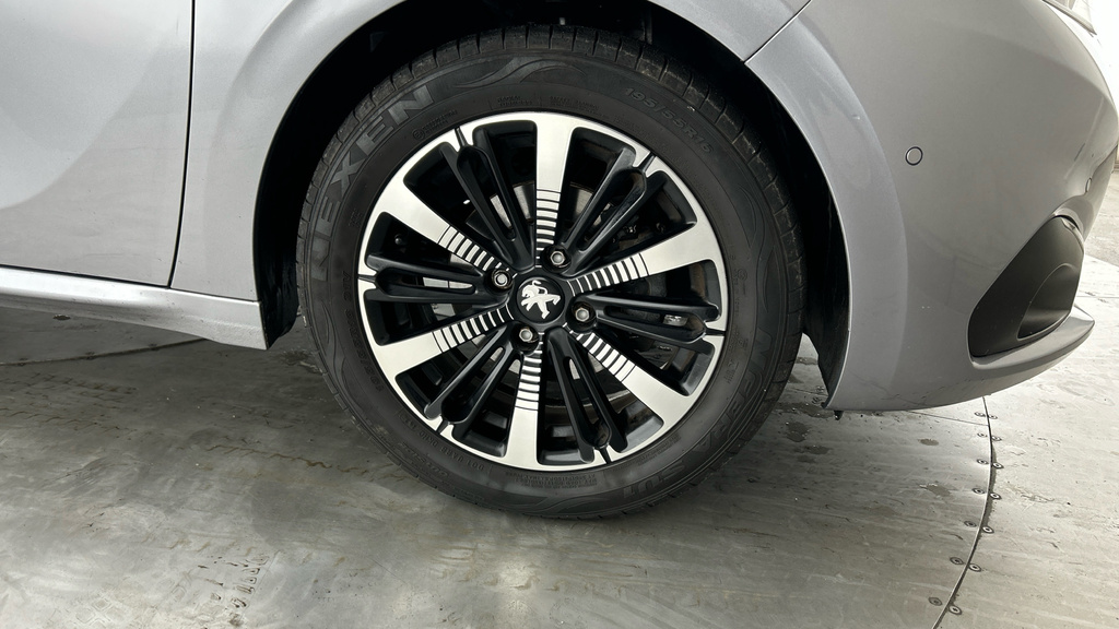 Peugeot 208  Black #25