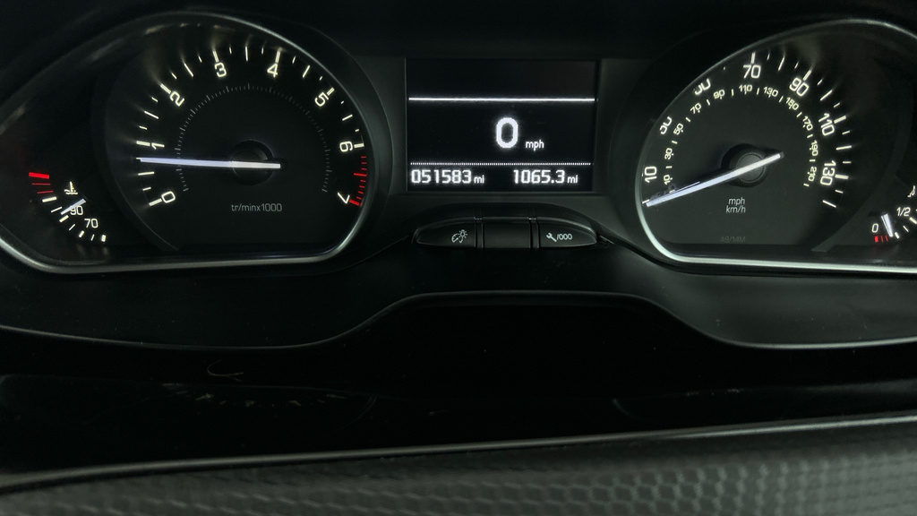 Peugeot 208  Black #18