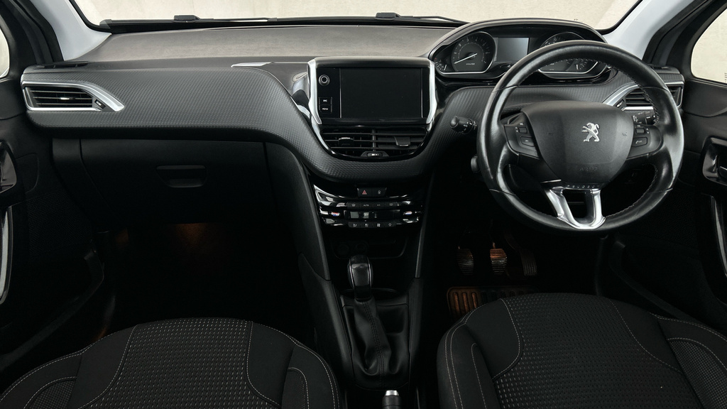 Peugeot 208  Black #12