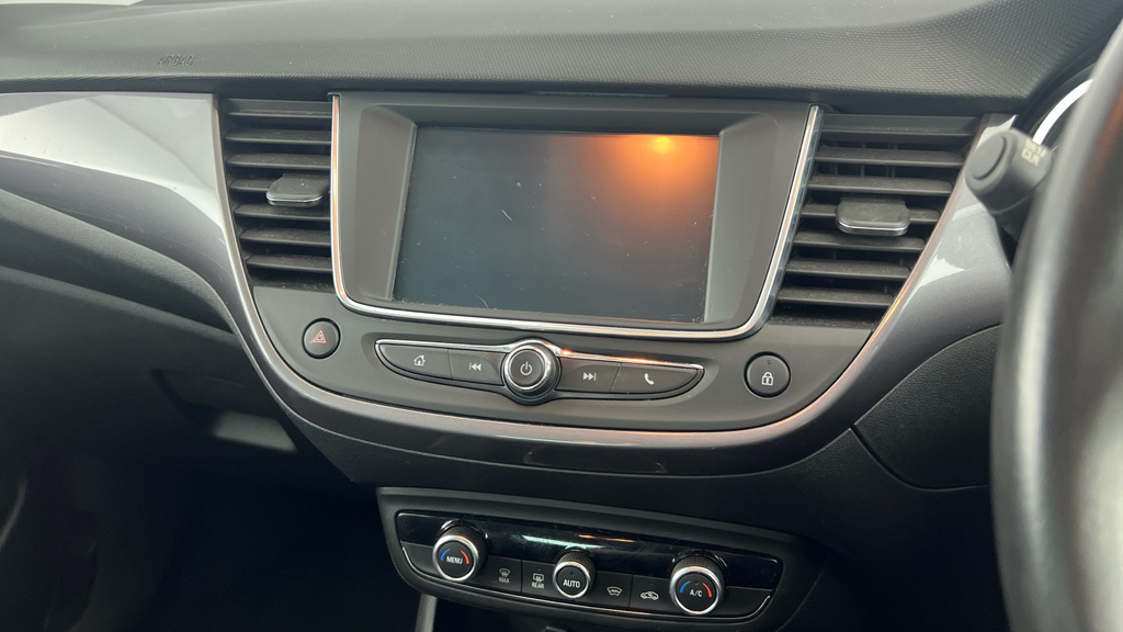 Vauxhall Crossland X 1.5 Turbo D 102 Tech Line Nav Black #18