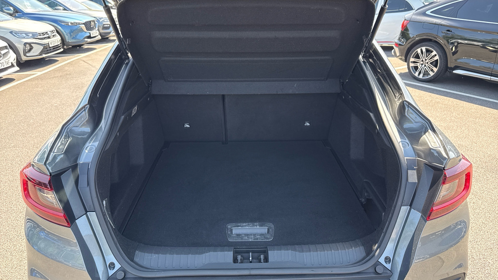 Renault Arkana 1.6 E-tech Hybrid 145 Engineered Bose Ed Grey #29