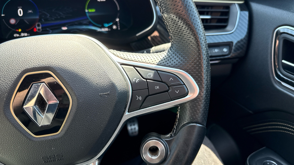 Renault Arkana 1.6 E-tech Hybrid 145 Engineered Bose Ed Grey #36
