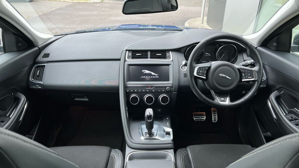 Jaguar E-Pace 2.0 D180 R-dynamic S Suv 4Wd Black #16