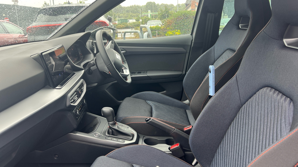 Seat Arona 1.0 Tsi 115 Fr Sport Dsg White #29