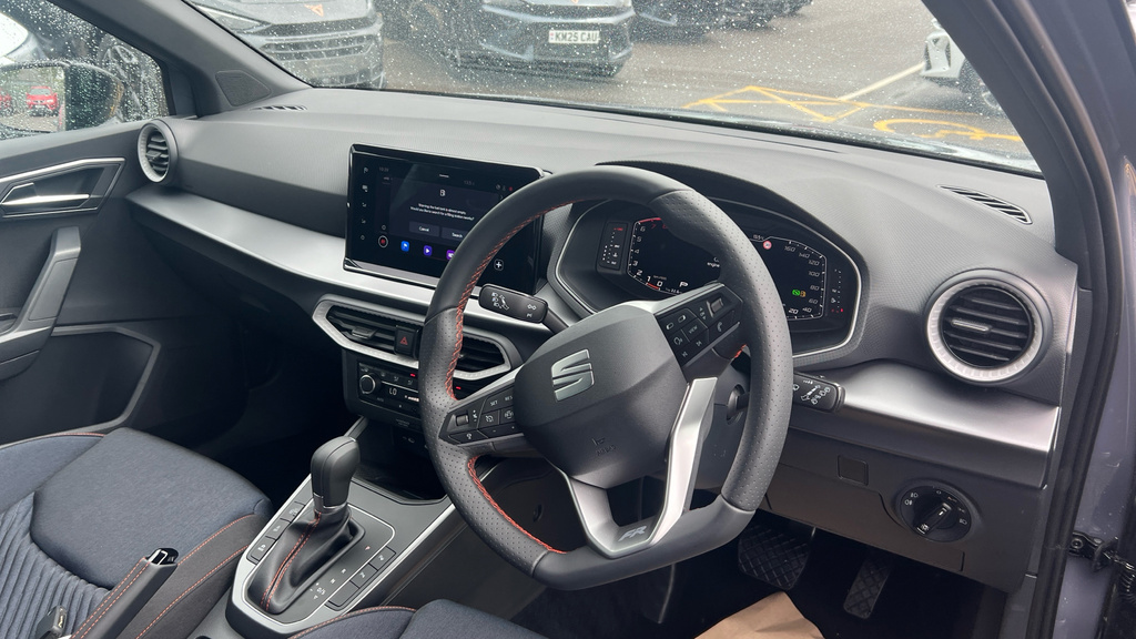 Seat Arona 1.0 Tsi 115 Fr Sport Dsg White #9