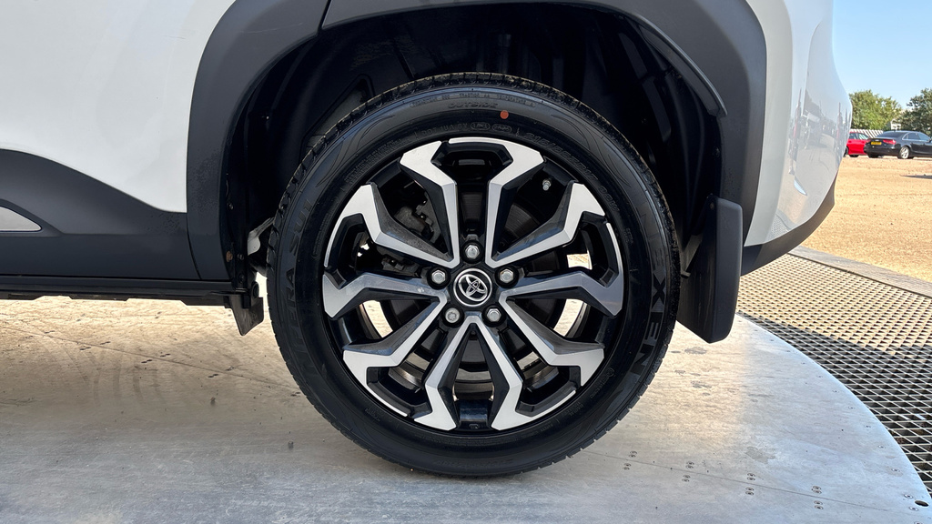 Toyota Yaris Cross 1.5 Hybrid Design Cvt  #26