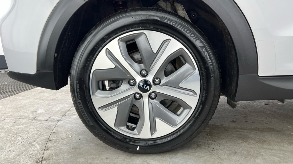 Kia e-Niro 150Kw 4 64Kwh Silver #31