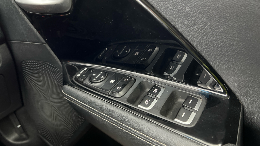 Kia e-Niro 150Kw 4 64Kwh Silver #16