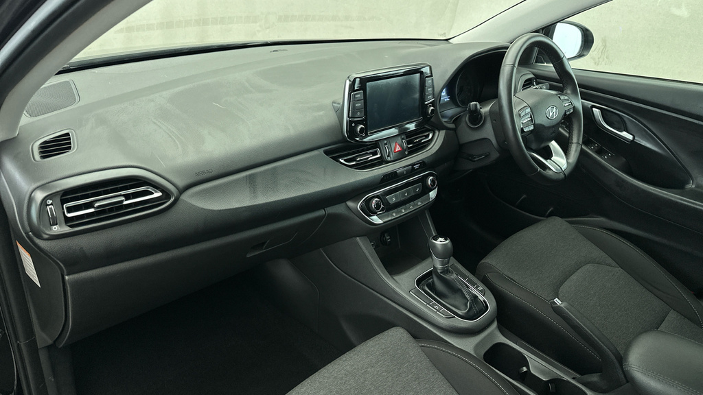 Hyundai I30 Hatchback Red #11