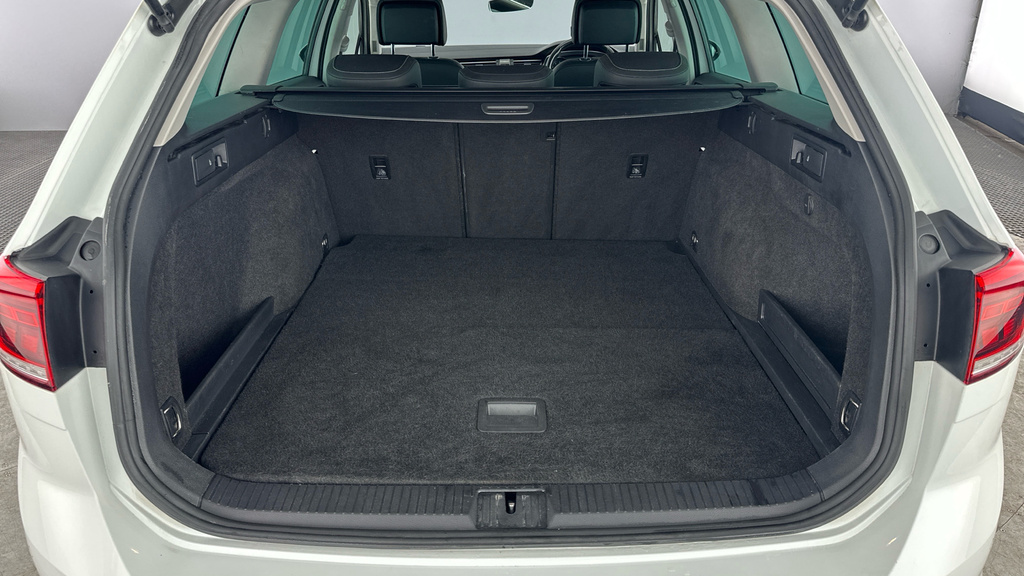 Volkswagen Passat 2.0 Tdi R-line Estate Dsg Grey #26