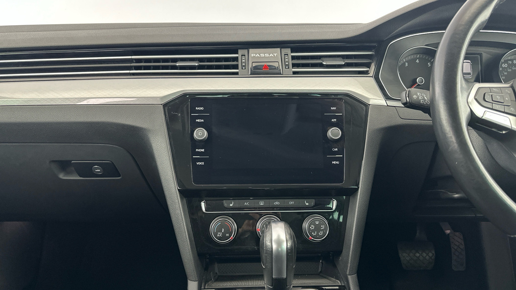 Volkswagen Passat 2.0 Tdi R-line Estate Dsg Grey #18