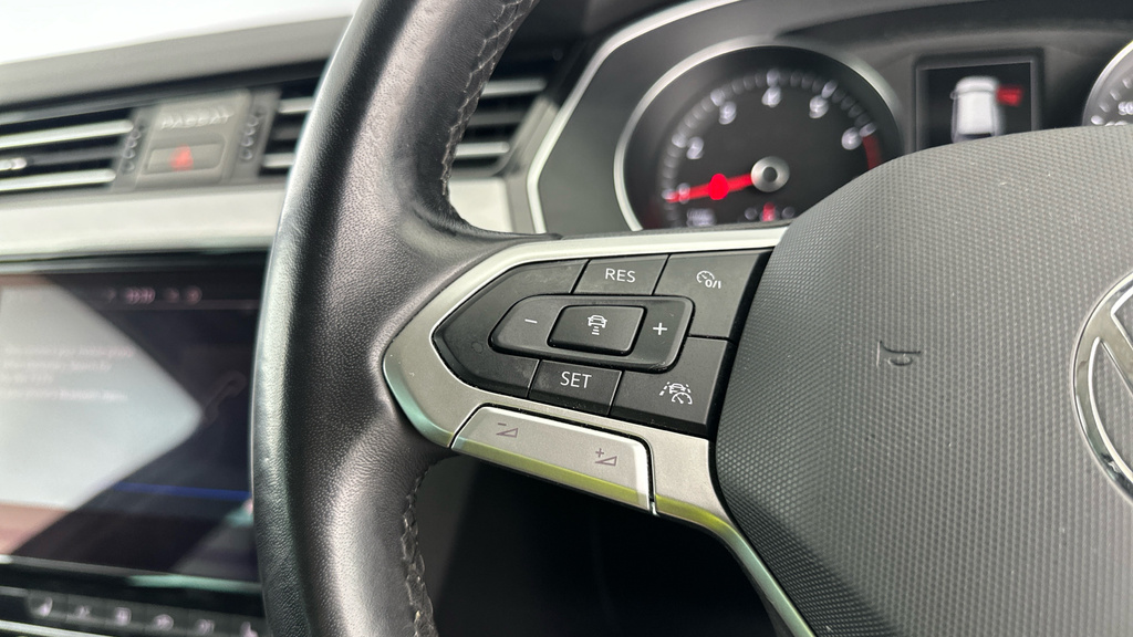 Volkswagen Passat 2.0 Tdi R-line Estate Dsg Grey #11