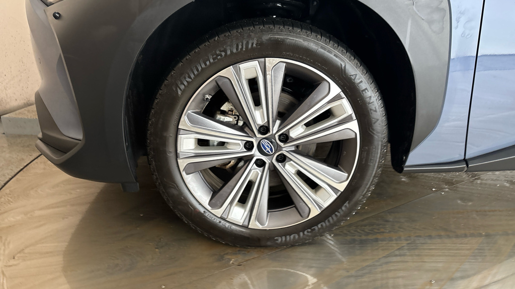 Subaru Solterra Touring Silver #20