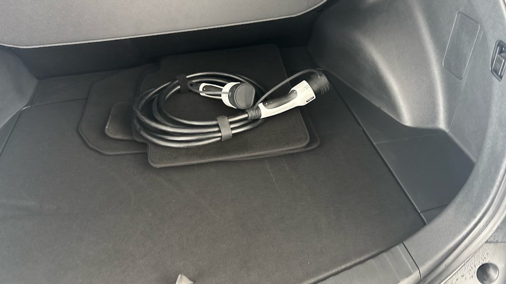 Subaru Solterra Touring Silver #25